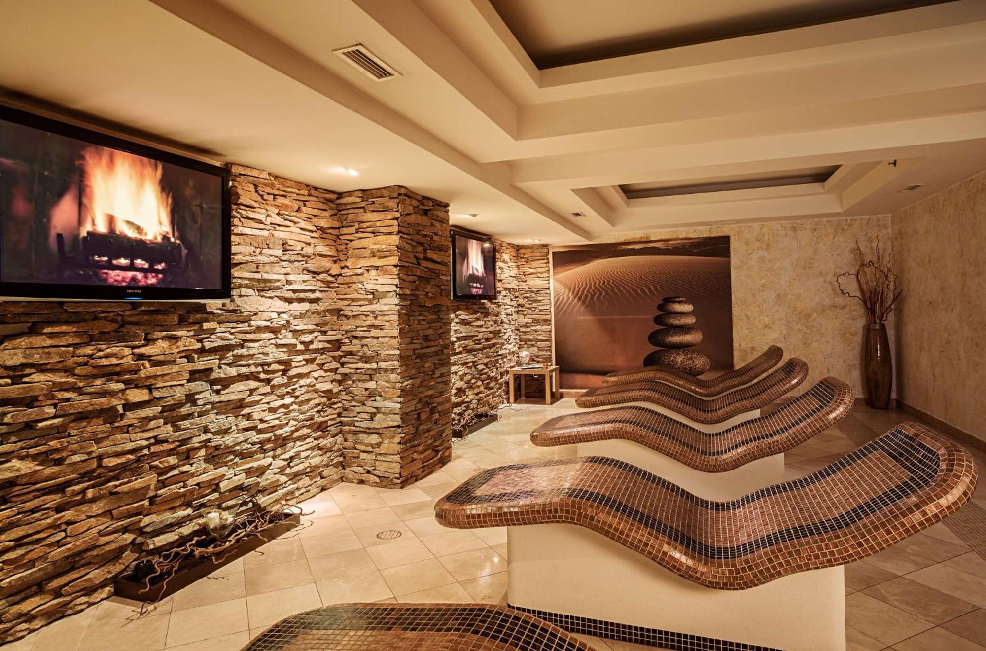 Hilton Sibiu Hotel Exterior photo